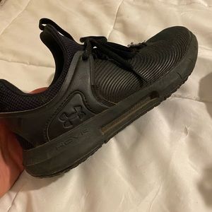 Women's UA HOVR Rise 2 Training Shoes all black, Sz 7.5